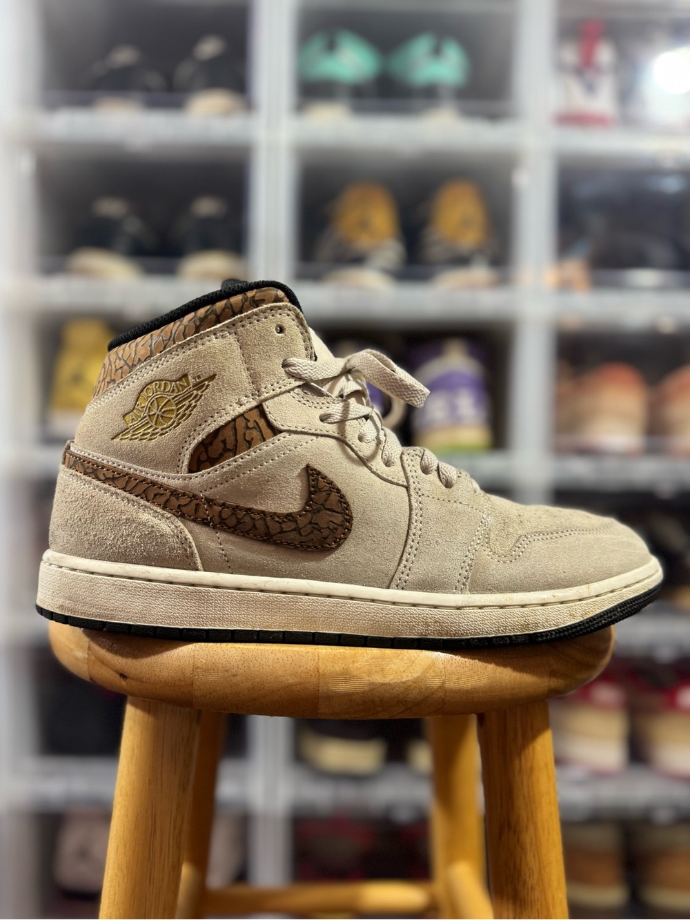 Jordan One Mid Retro ‘Brown Elephant’